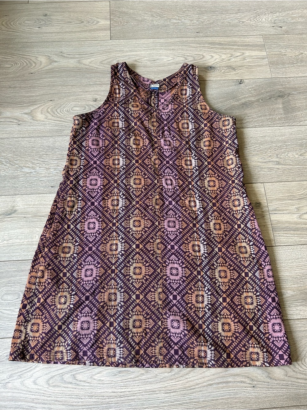 KAVU | Pacific Vista Shift Dress in Berry Bliss Size Large - Picture 2 of 12